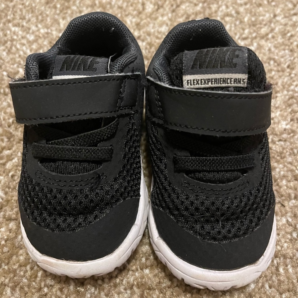 Nike - toddler 4C